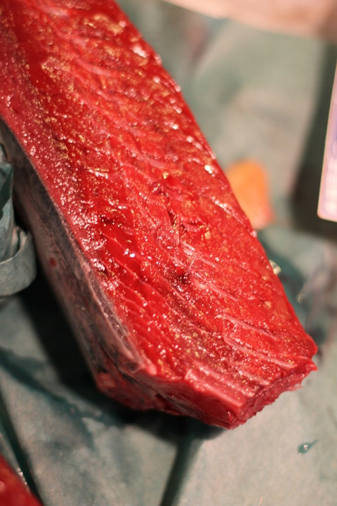 生 初鰹 カツオ 四分一 約650-800kg(豊洲直送)鹿児島・気仙沼産 他 豊洲直送 鮮魚【カツオ四分一】 冷蔵