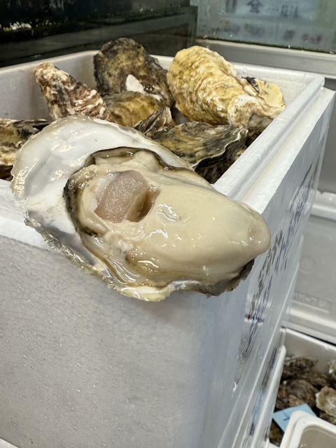 特選殻付き牡蠣
